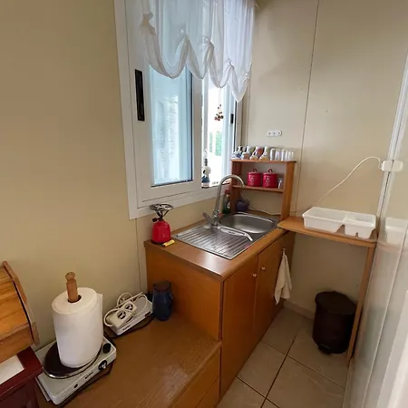 Small Private House In Livadhi *