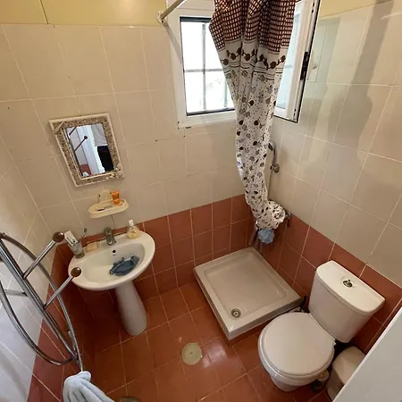Hotel Small Private House In Livadhi